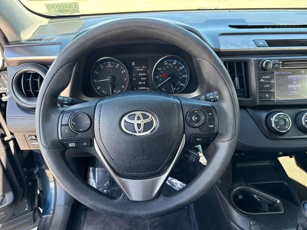 2018 Toyota RAV4 - $14,900