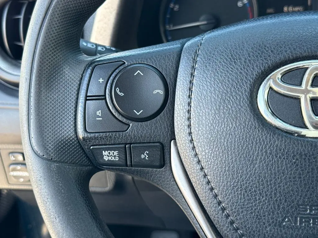 2018 Toyota RAV4 - $14,900