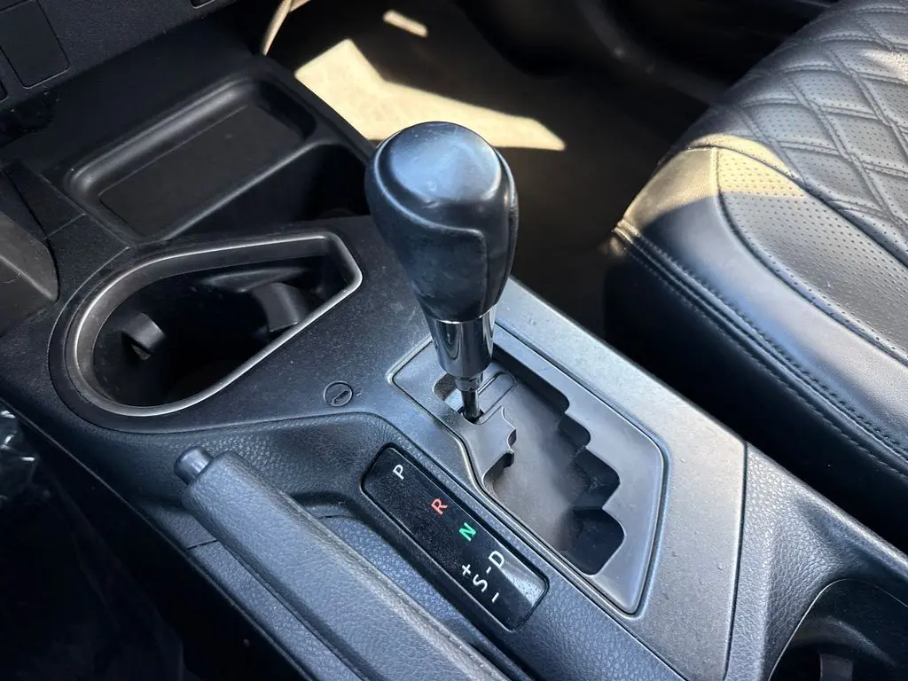 2018 Toyota RAV4 - $14,900