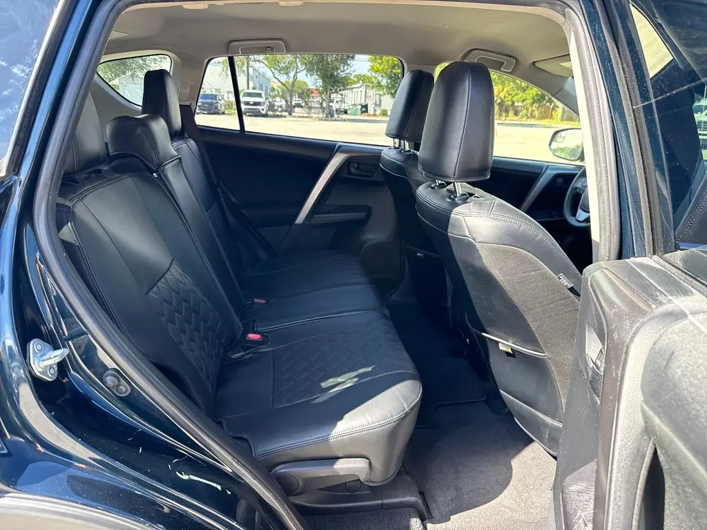2018 Toyota RAV4 - $14,900