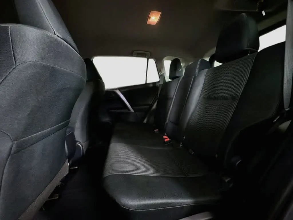 2018 Toyota RAV4 - $14,708