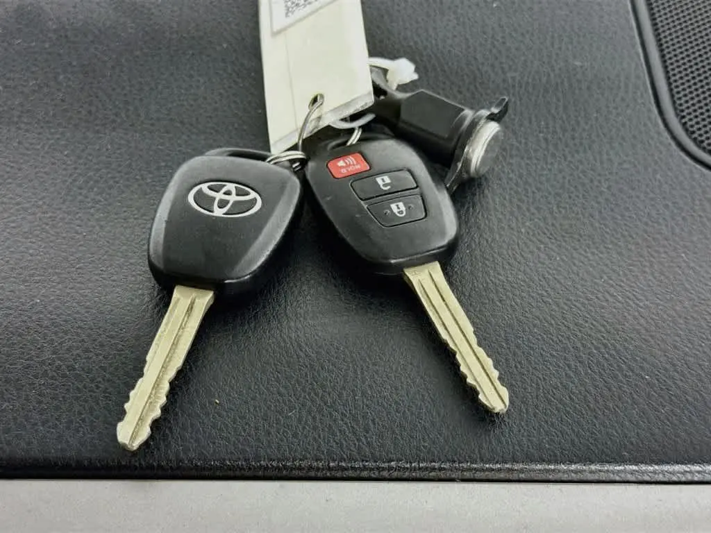 2018 Toyota RAV4 - $14,708