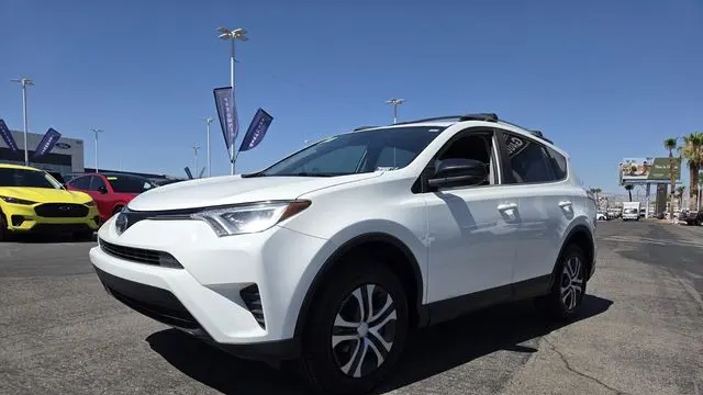 2018 Toyota RAV4 LE