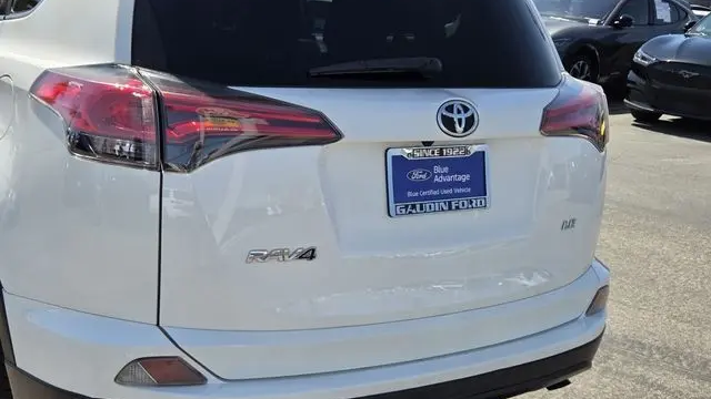 2018 Toyota RAV4 LE