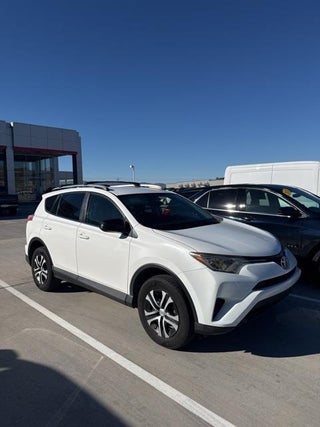 2016 Toyota RAV4 with Super White Exterior