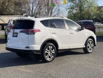 2017 RAV4 Thumbnail 31