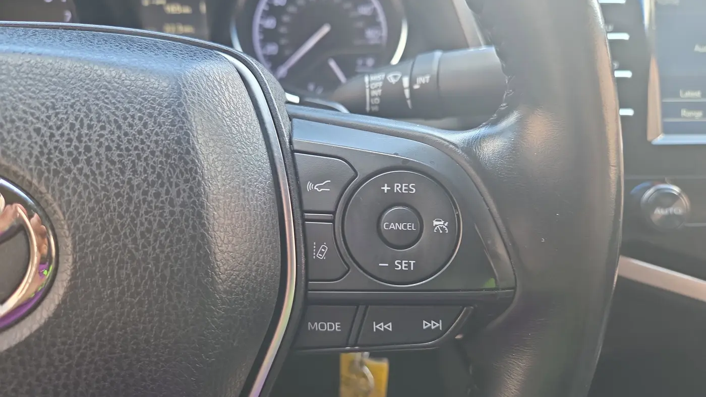 2018 Toyota Camry SE