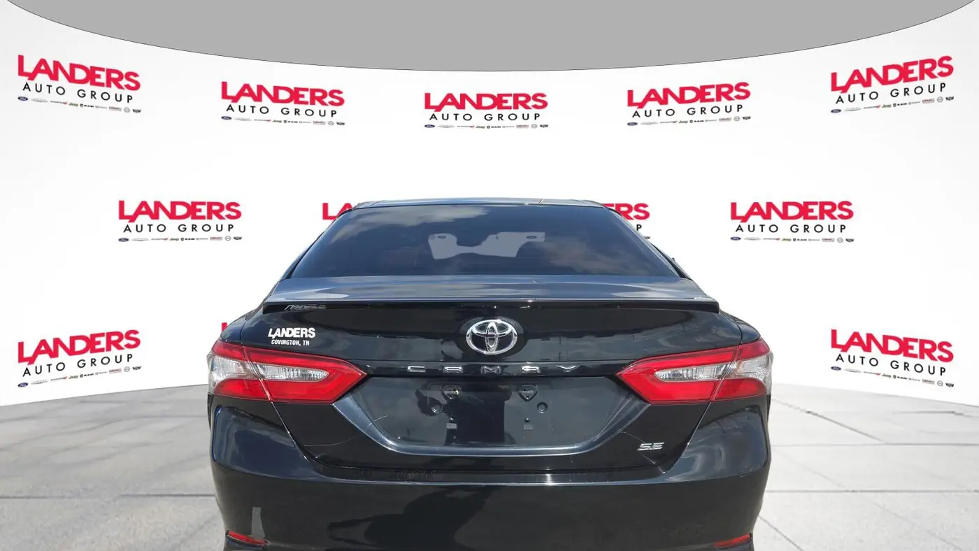 2018 Toyota Camry SE