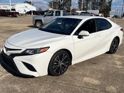 2018 Toyota Camry XLE 4DR Sedan