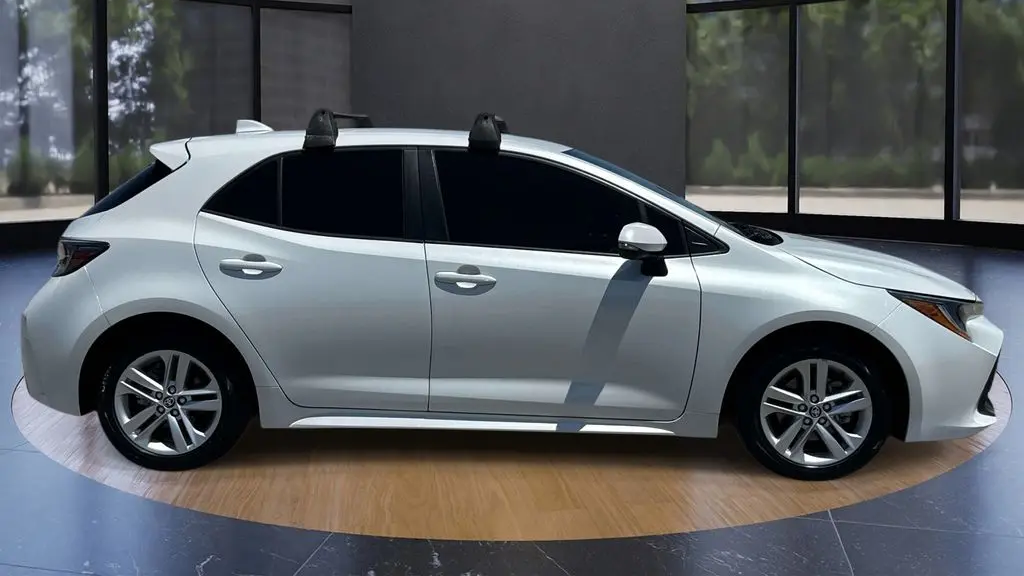 2021 Toyota Corolla Hatchback SE