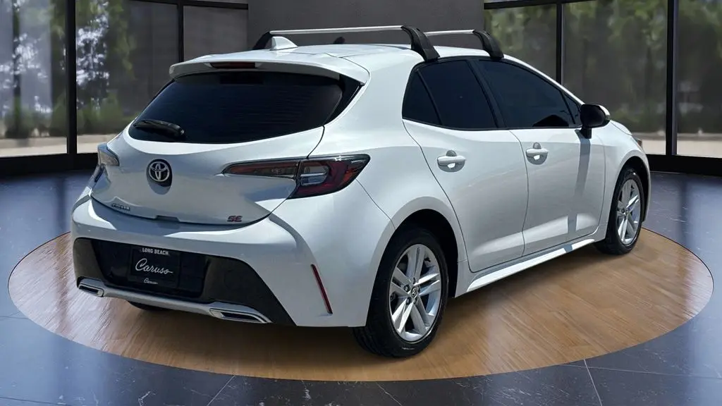 2021 Toyota Corolla Hatchback SE