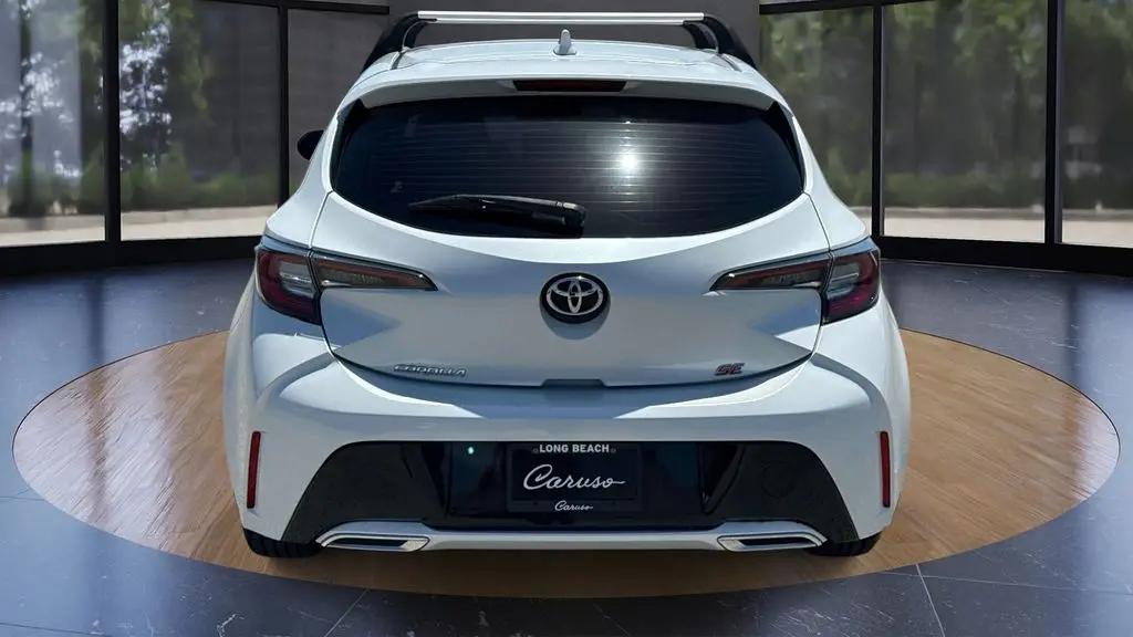 2021 Toyota Corolla Hatchback SE