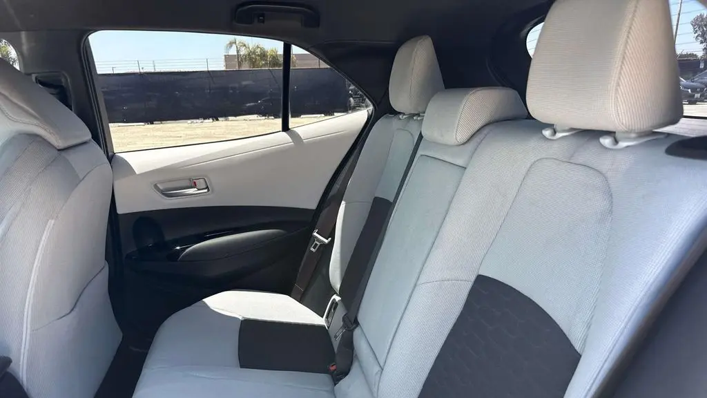 2021 Toyota Corolla Hatchback SE