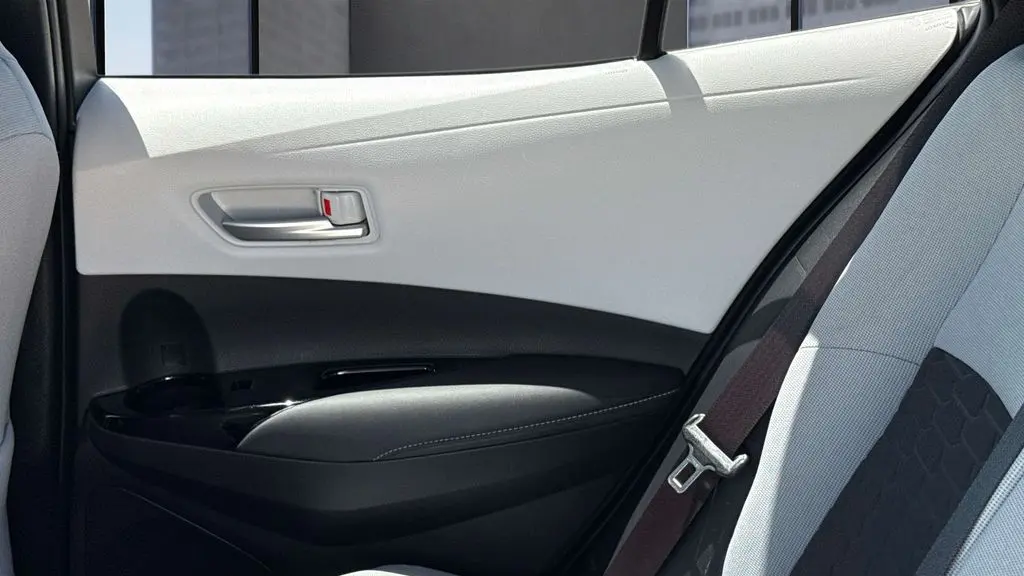 2021 Toyota Corolla Hatchback SE