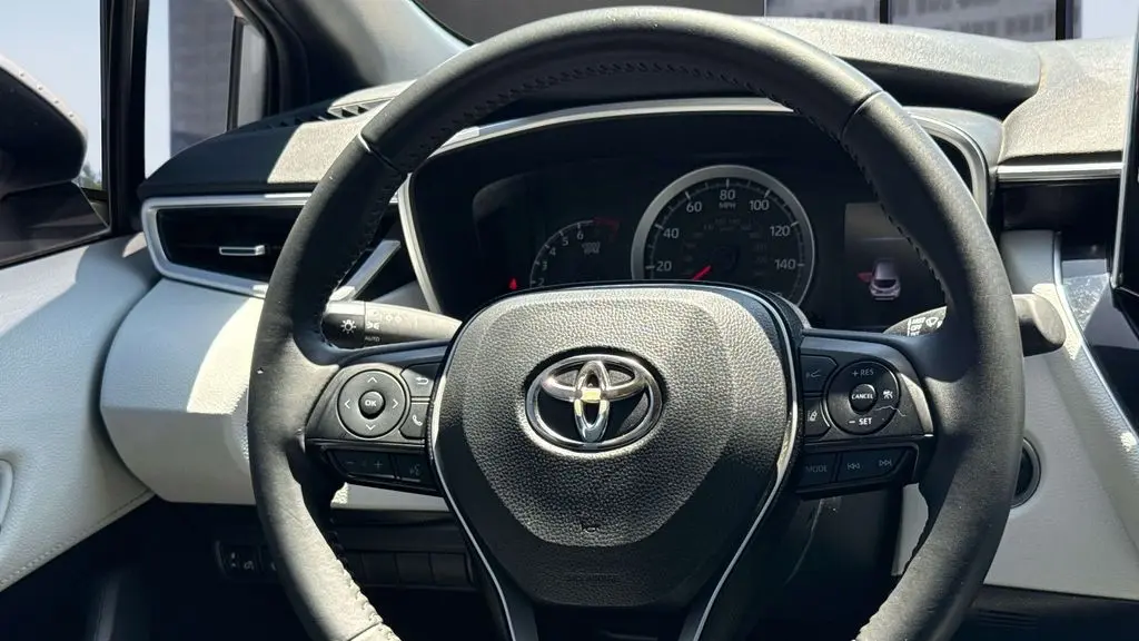 2021 Toyota Corolla Hatchback SE
