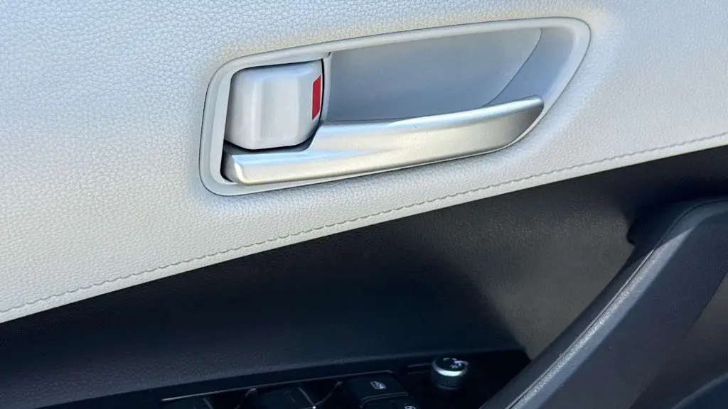 2021 Toyota Corolla Hatchback SE