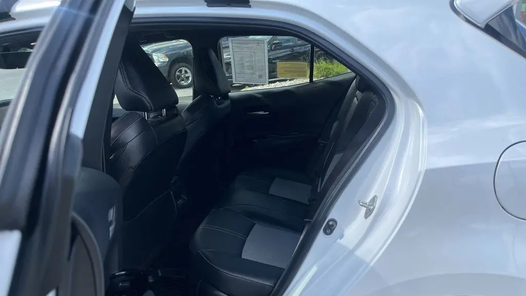 2023 Toyota Corolla Hatchback XSE