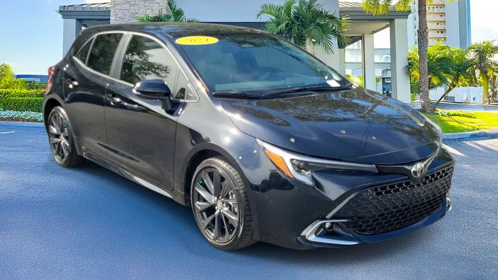 2024 Toyota Corolla Hatchback XSE