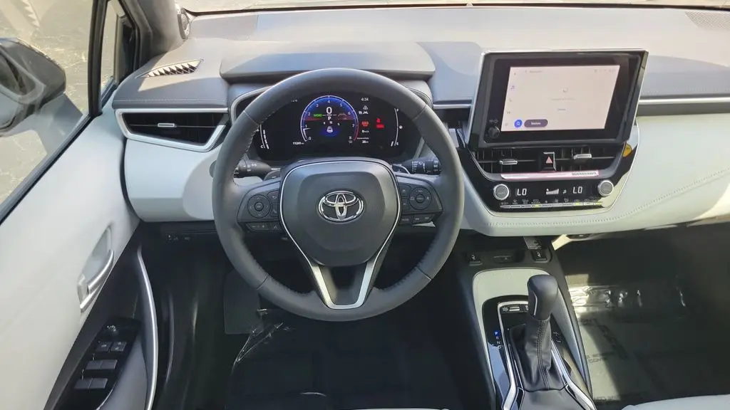 2024 Toyota Corolla Hatchback XSE