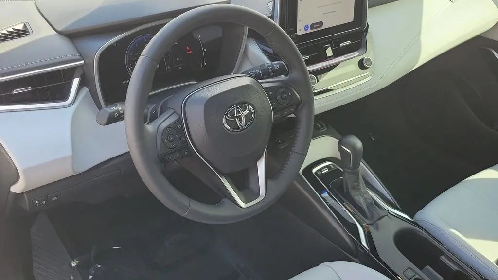 2024 Toyota Corolla Hatchback XSE