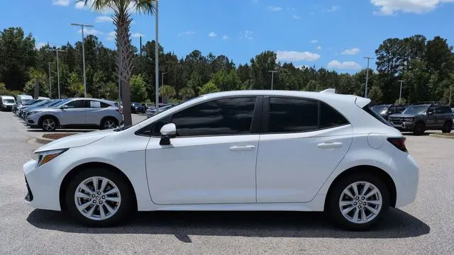 2024 Toyota Corolla Hatchback SE