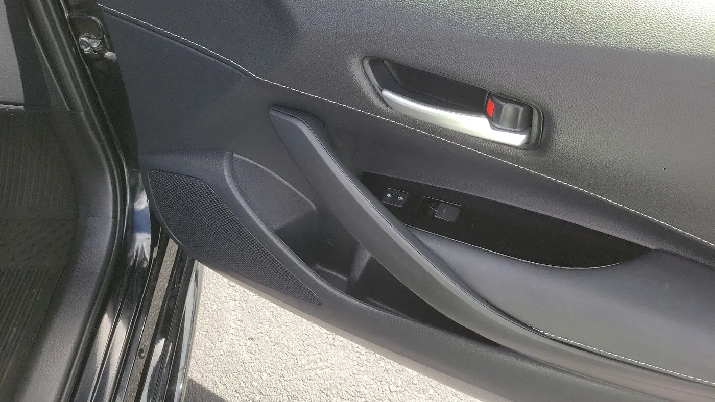 2024 Toyota Corolla Hatchback SE