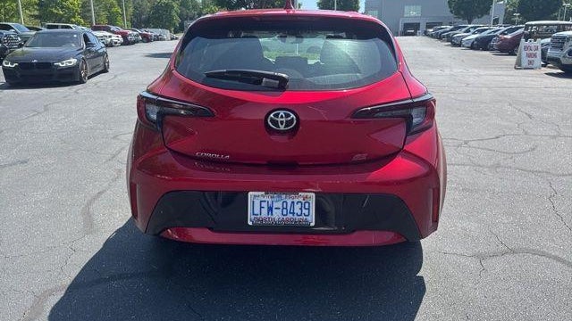 2025 Toyota Corolla Hatchback SE