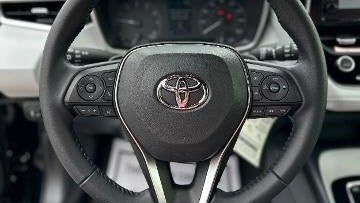 2025 Toyota Corolla Hatchback SE