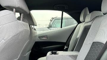 2025 Toyota Corolla Hatchback SE