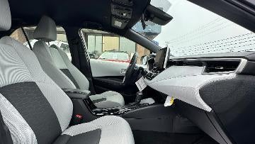 2025 Toyota Corolla Hatchback SE