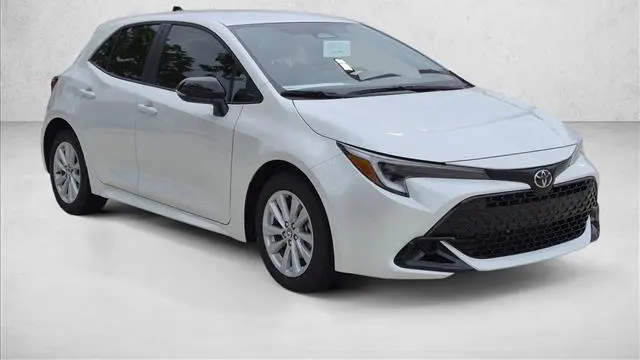 2026 Toyota Corolla Hatchback SE