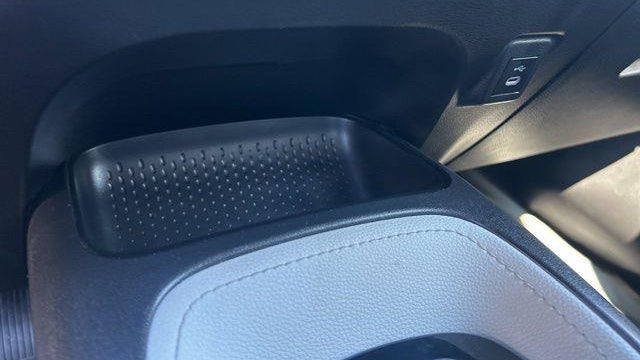 2024 Toyota Corolla Hatchback SE