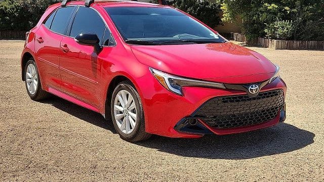 2026 Toyota Corolla Hatchback SE