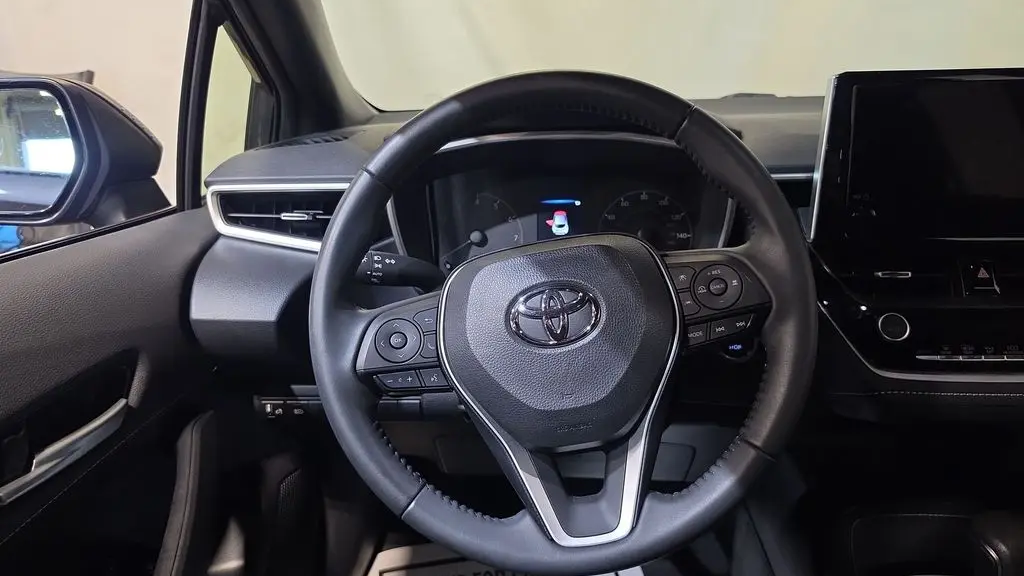 2023 Toyota Corolla Hatchback SE
