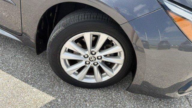 2023 Toyota Corolla Hatchback SE