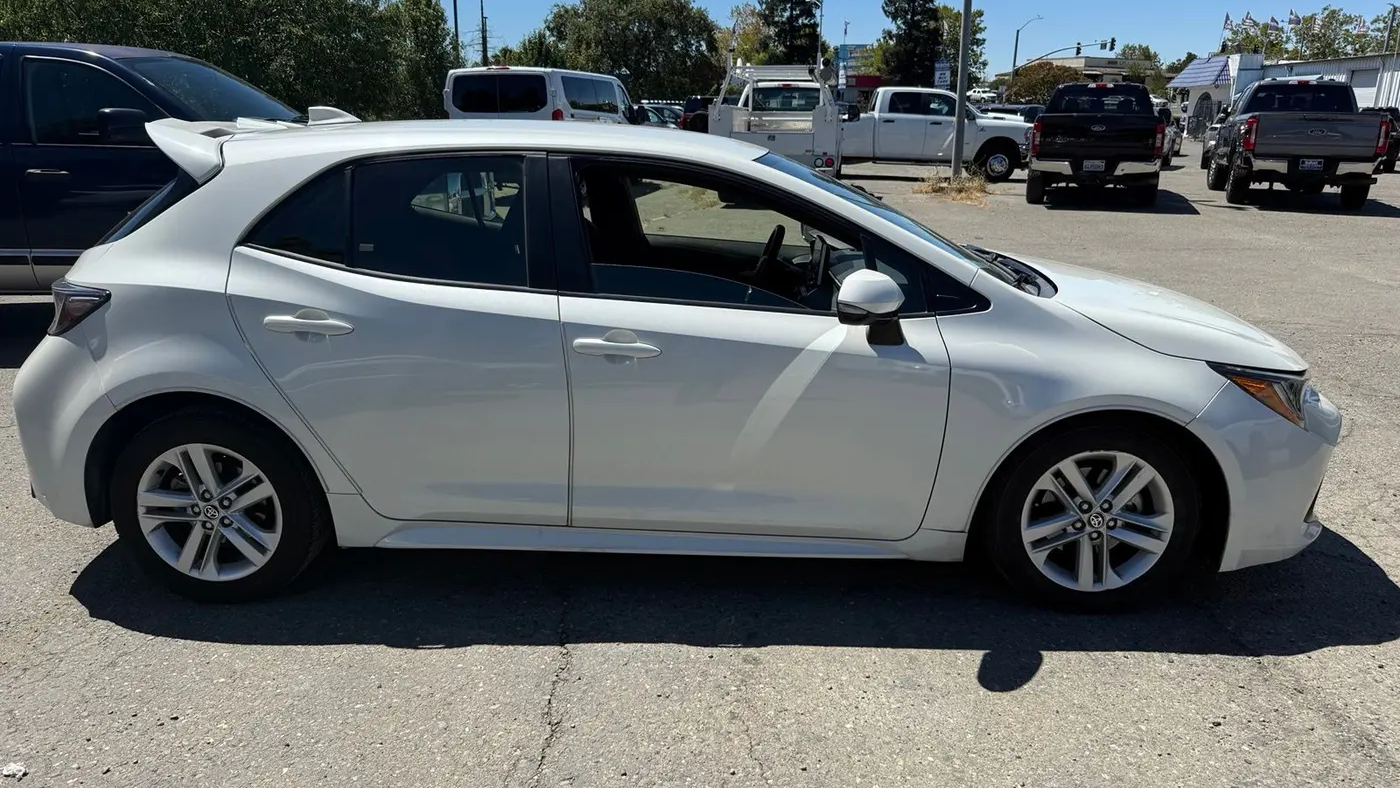 2019 Toyota Corolla Hatchback SE