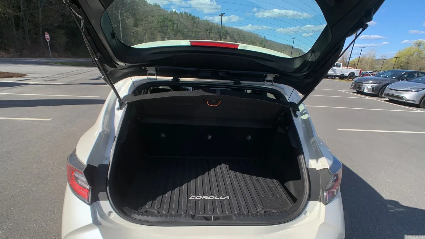 2019 Toyota Corolla Hatchback SE