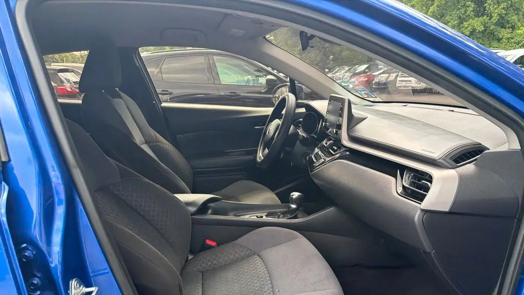 2020 Toyota C-HR LE