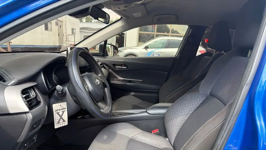 2020 Toyota C-HR LE