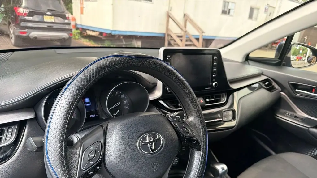 2020 Toyota C-HR LE