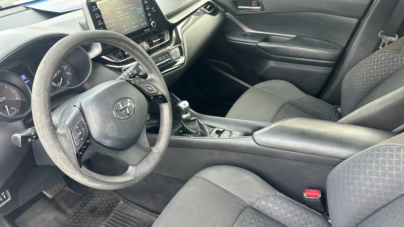 2020 Toyota C-HR LE