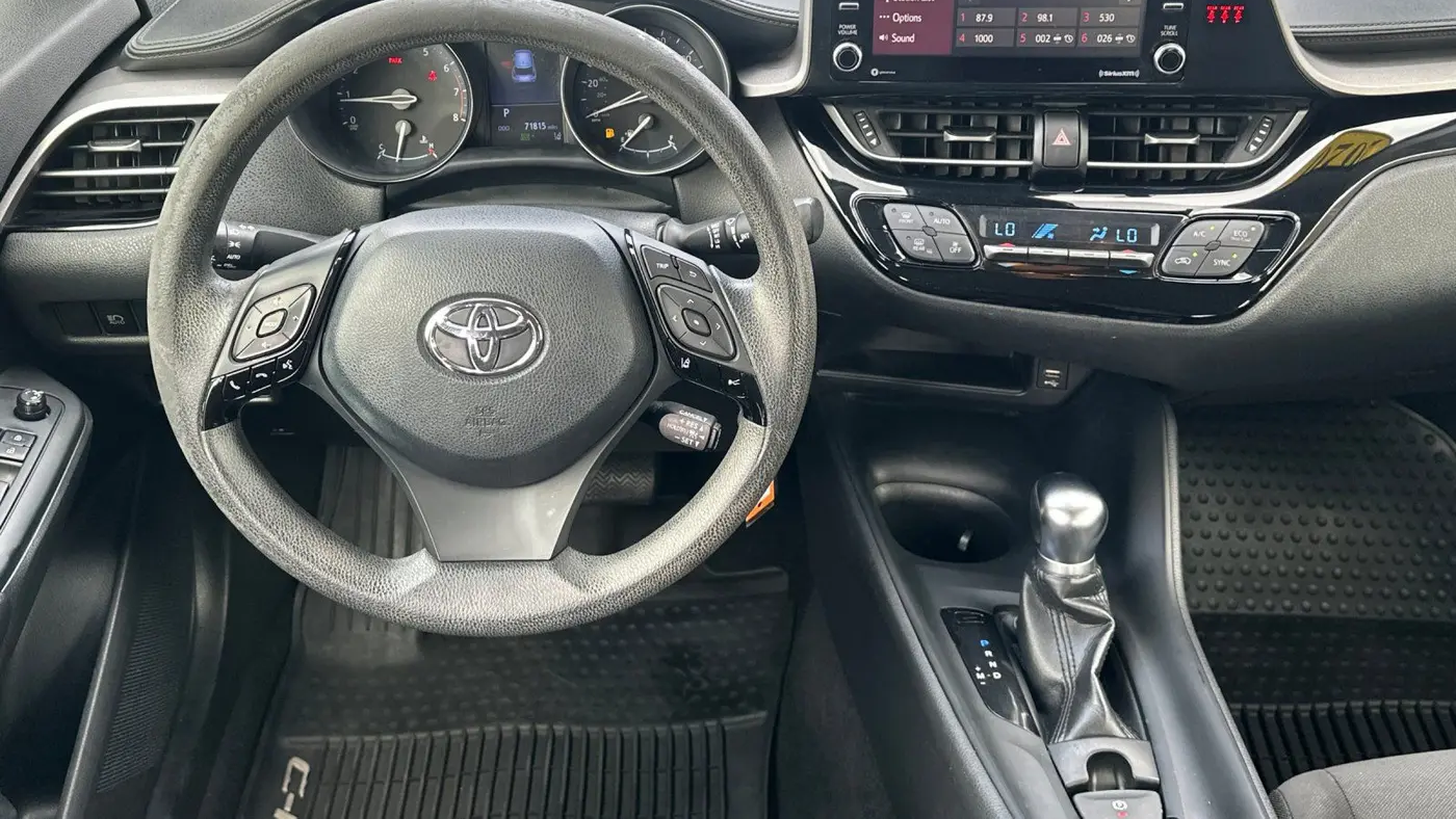 2020 Toyota C-HR LE