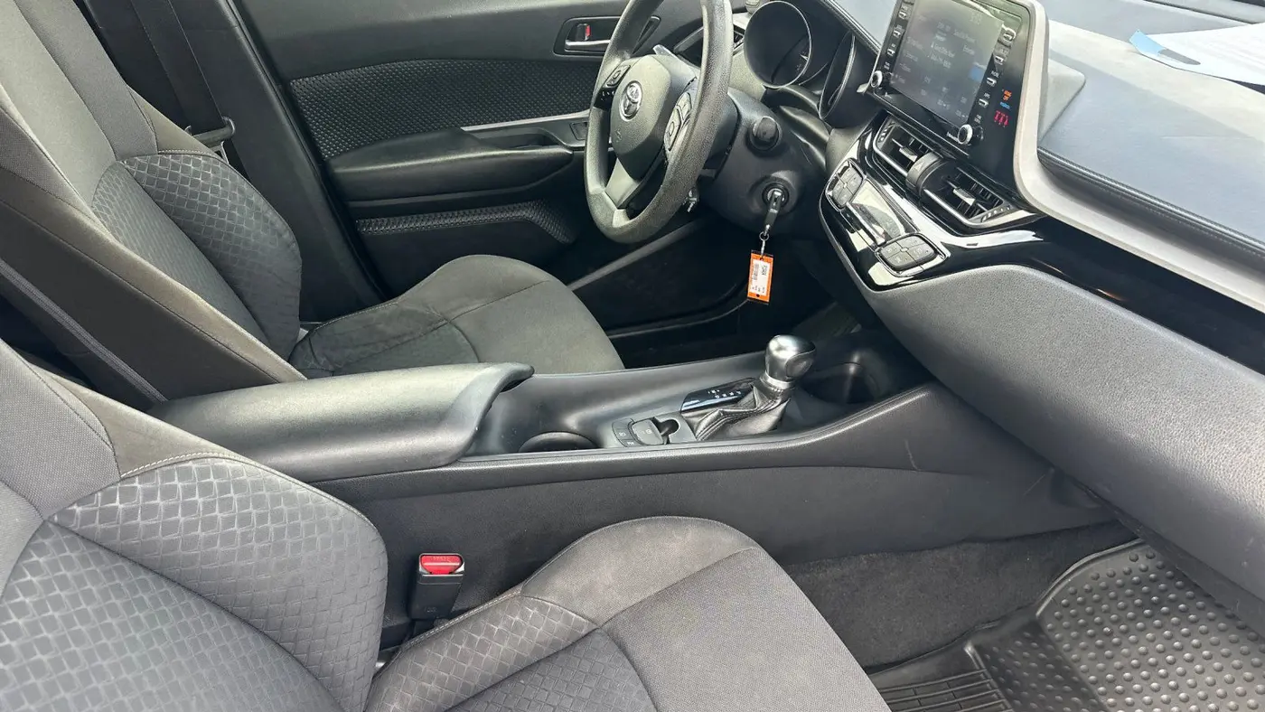 2020 Toyota C-HR LE