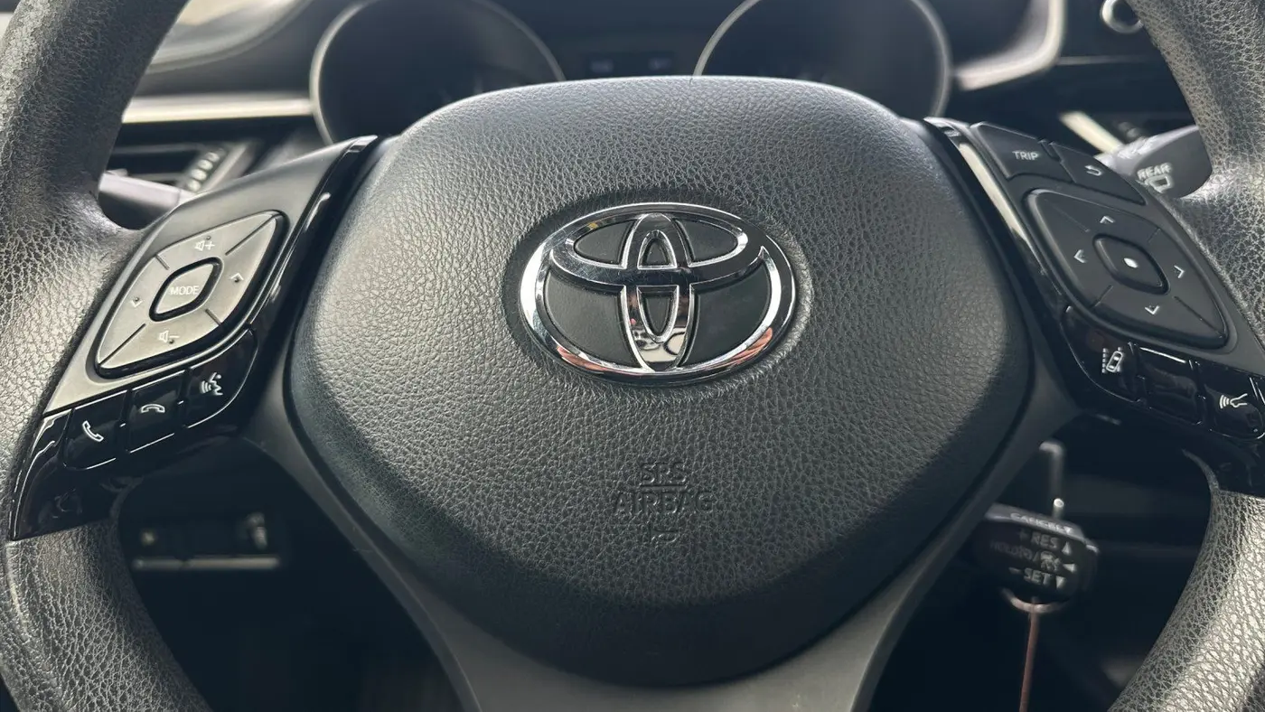 2020 Toyota C-HR LE