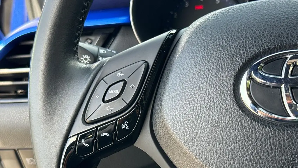 2020 Toyota C-HR LE