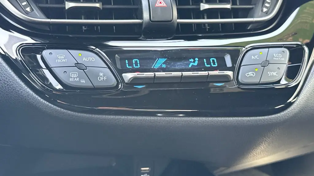 2020 Toyota C-HR LE