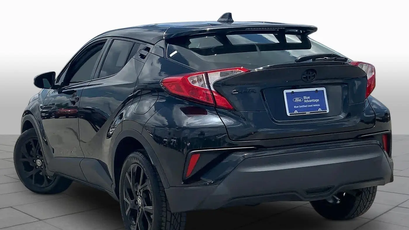 2021 Toyota C-HR LE