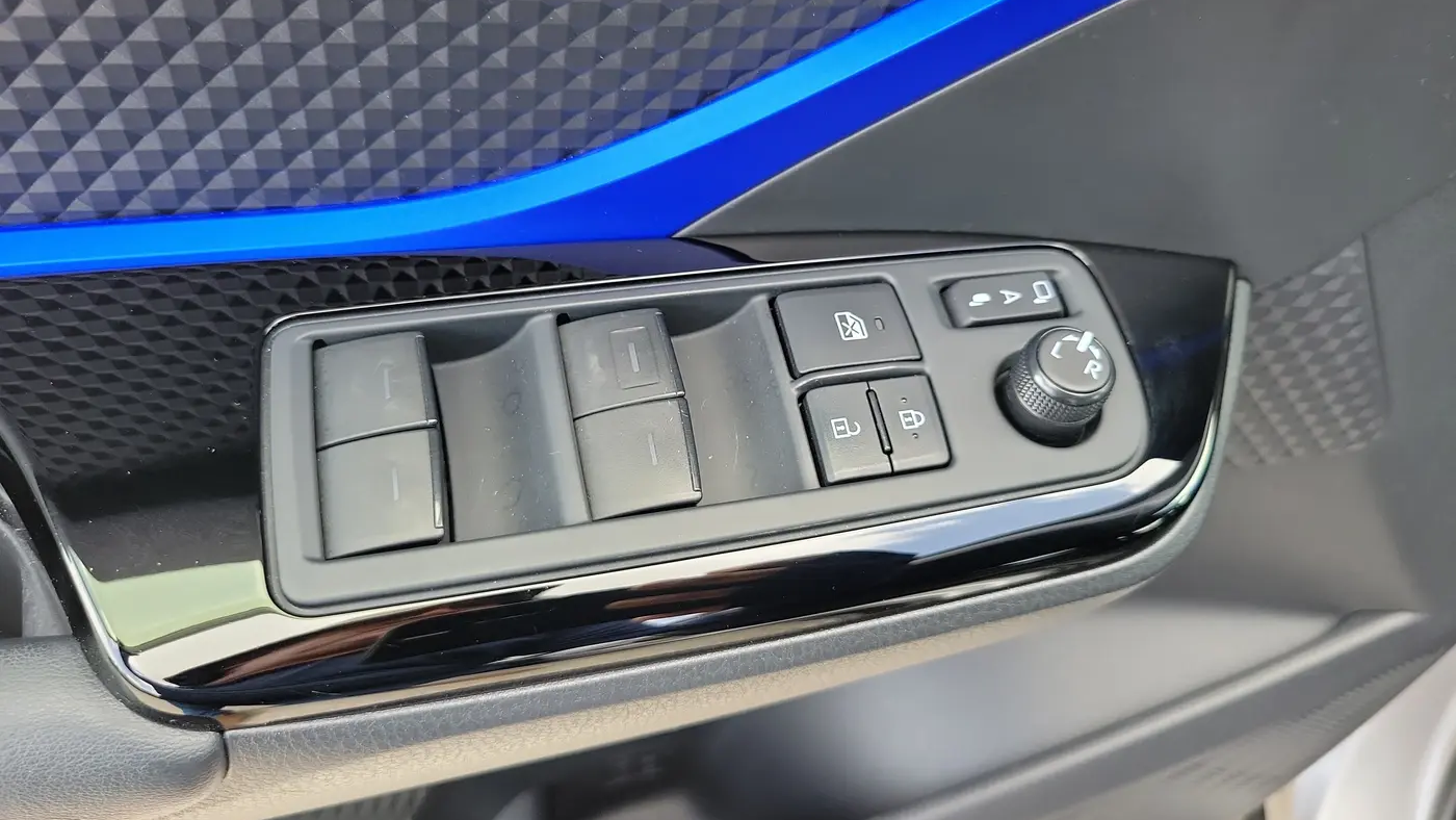 2020 Toyota C-HR LE