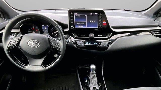 2022 Toyota C-HR XLE