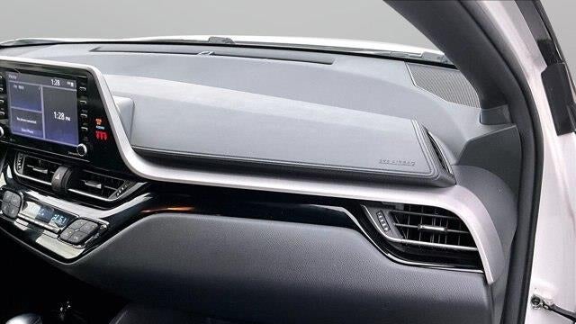 2022 Toyota C-HR XLE